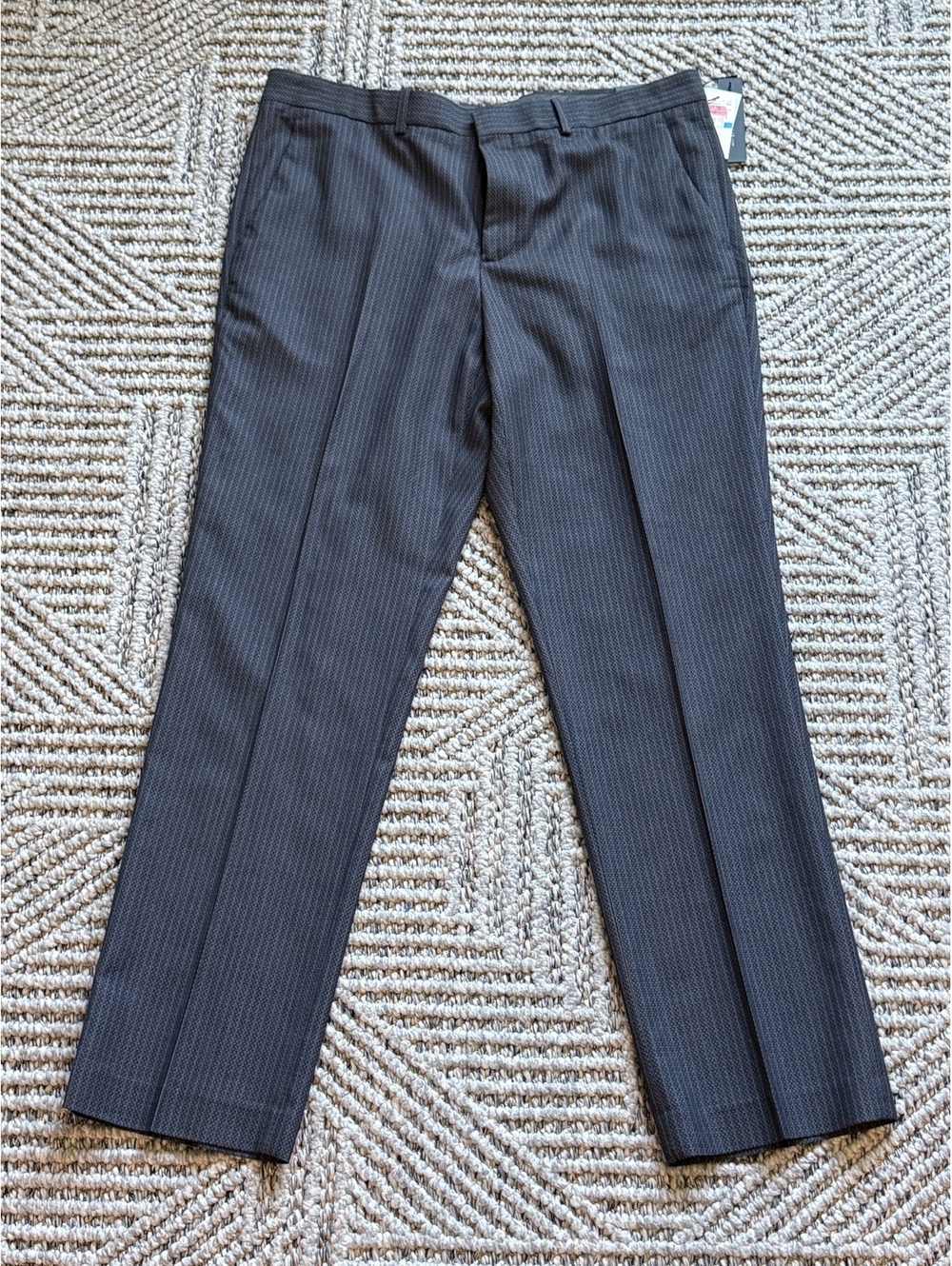 Perry Ellis Men's Stretch Dress Pants 36x32 Gray Pinstripe